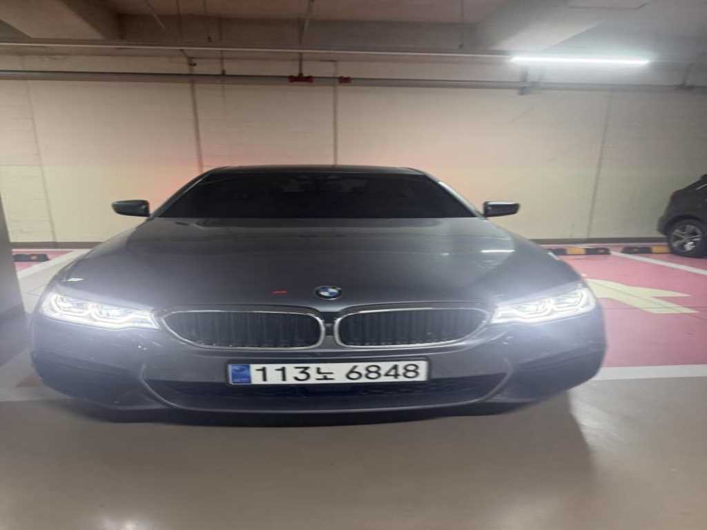 BMW 5 Series 2018 Gris - Importación desde Corea - HF Imports Iquique - Foto 1