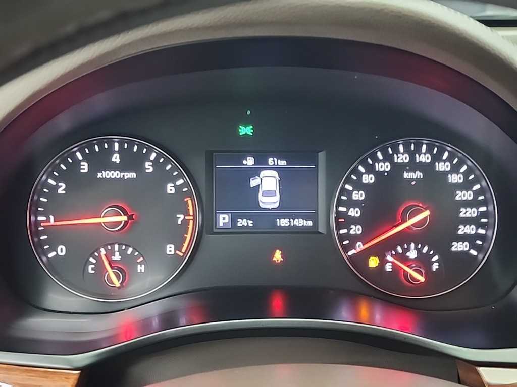 KIA K7 - Vista 6