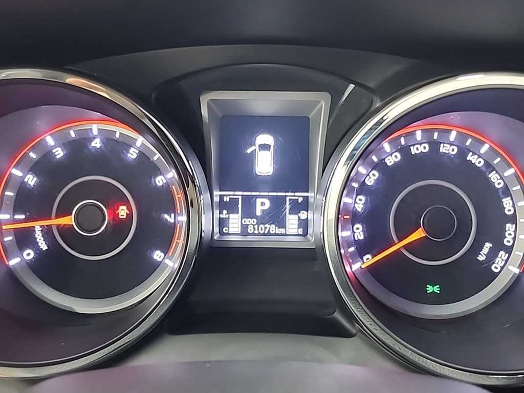 Ssangyong Tivoli - Vista 6