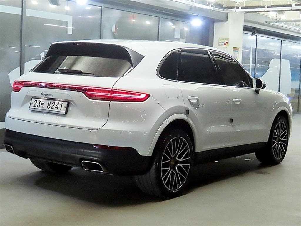 Porsche Cayenne - Vista 4
