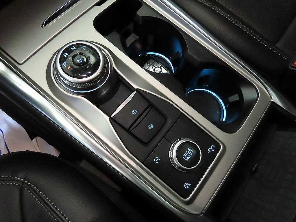 Ford Explorer - Vista 12