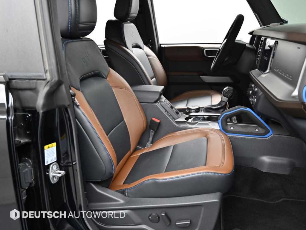 Ford Bronco - Vista 10