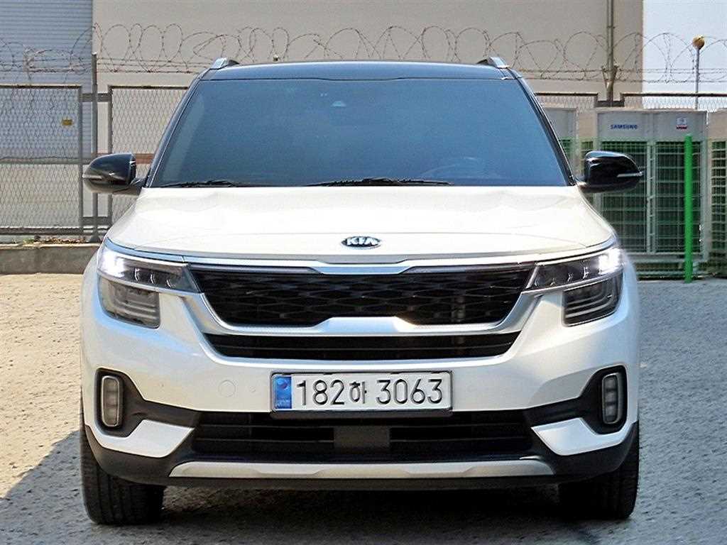 KIA Seltos 2022 Blanco - Importación desde Corea - HF Imports Iquique - Foto 1