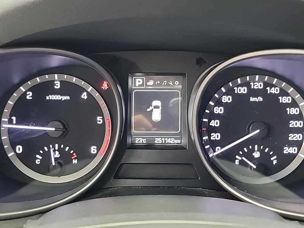 HYUNDAI Santa Fe - Vista 6