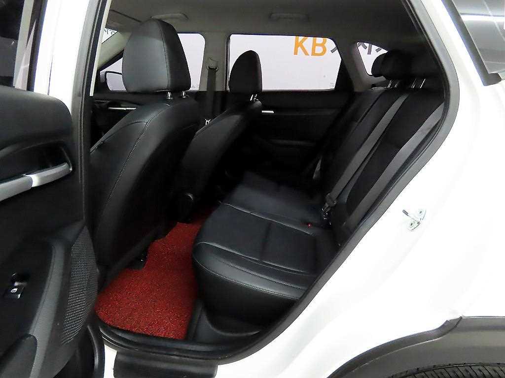 KIA Seltos - Vista 6