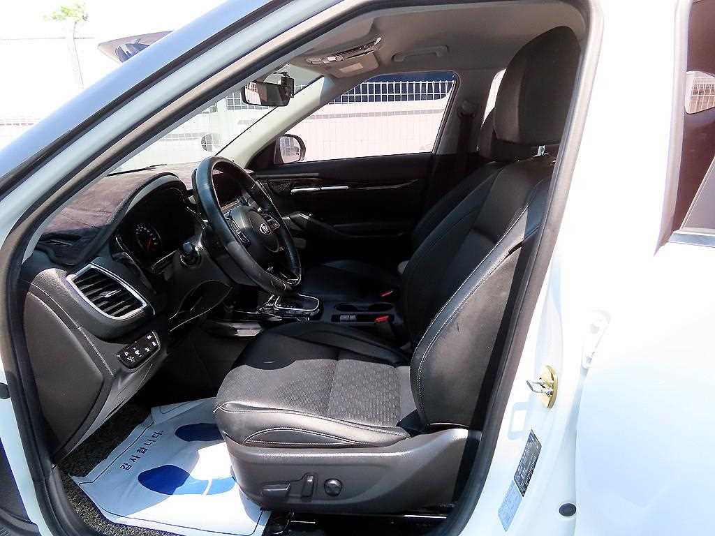 KIA Seltos - Vista 5