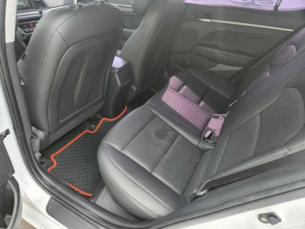 HYUNDAI Avante 2018 - Importación desde Corea - HF Imports Iquique - Foto 13