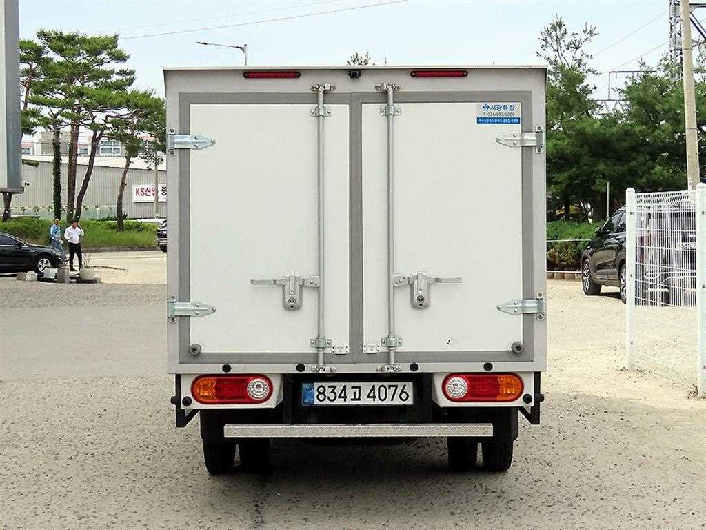 Small Truck Normal Box(Low Deck) - Vista 4