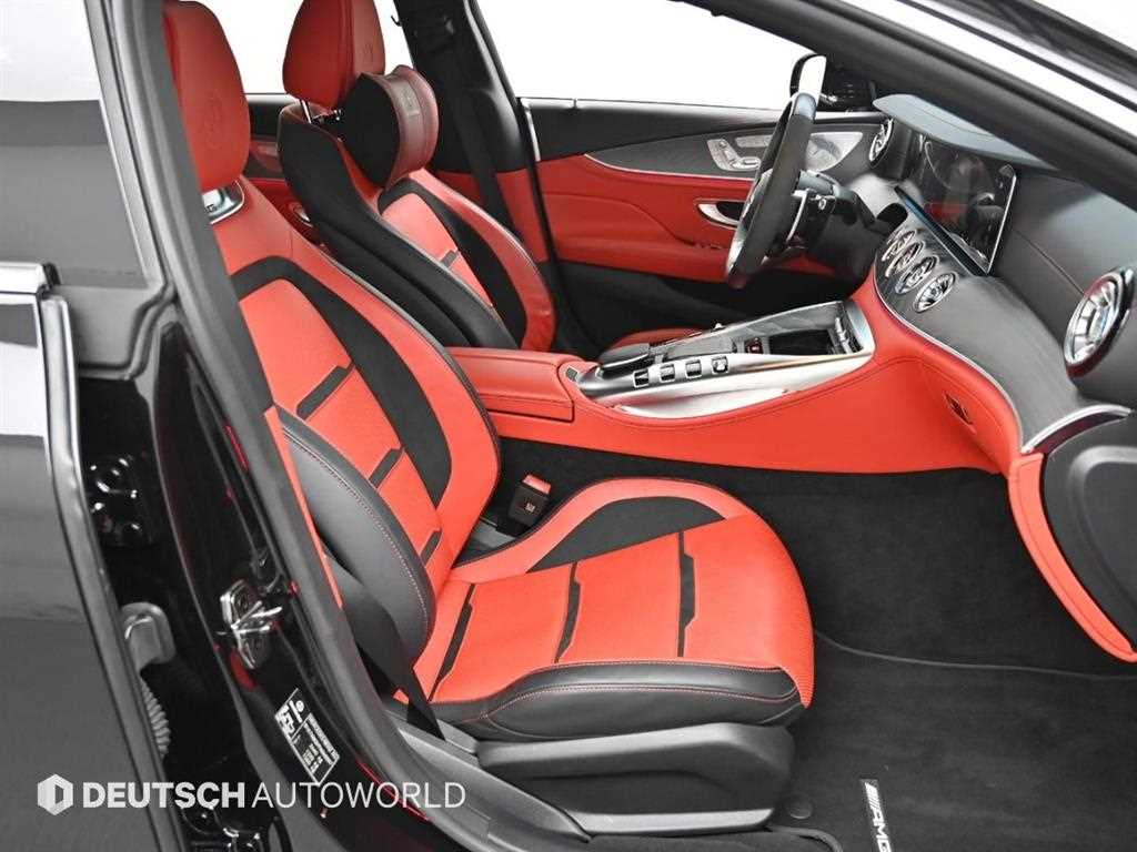 Mercedes Benz AMG GT - Vista 10