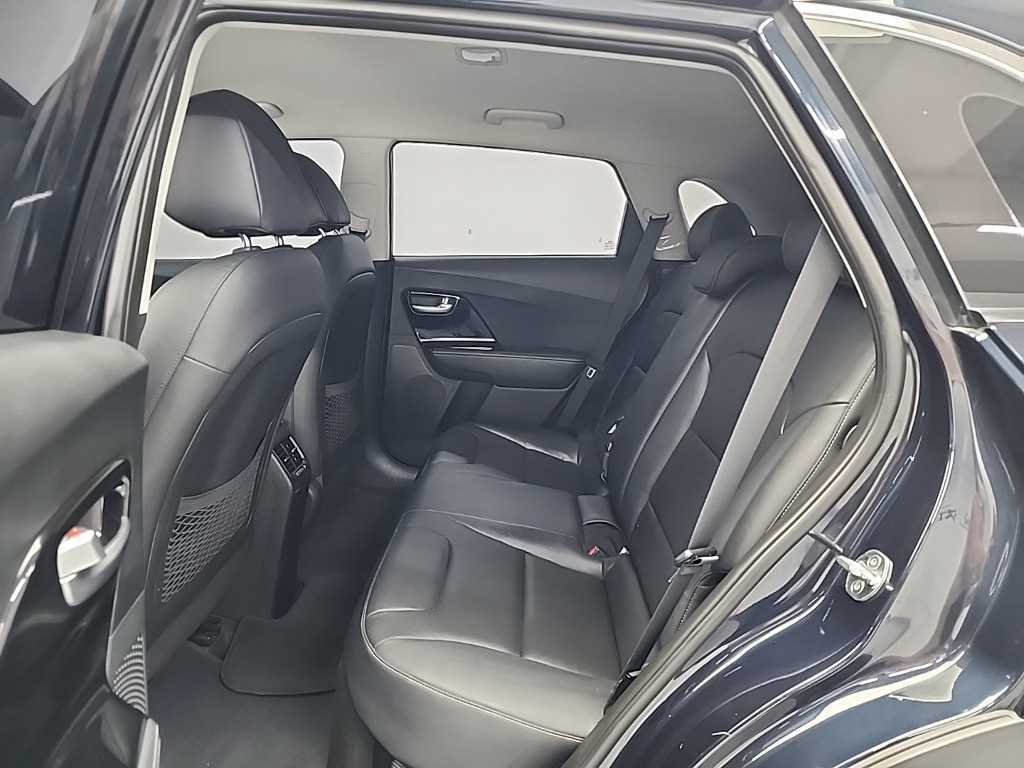 KIA Niro - Vista 12