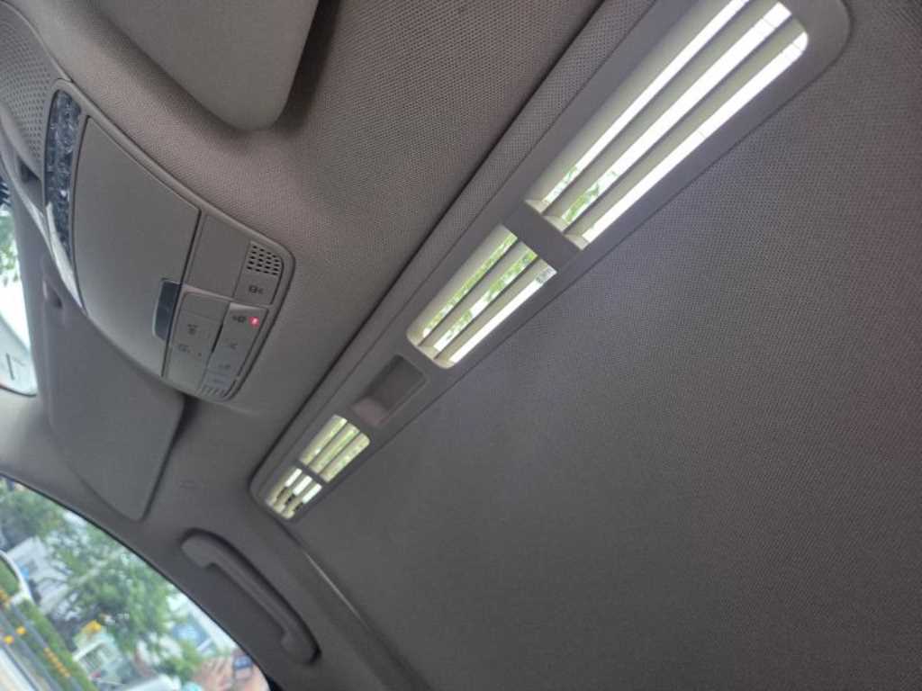 Mercedes Benz E class - Vista 10