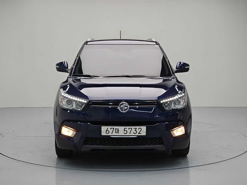 Ssangyong Tivoli - Vista 2