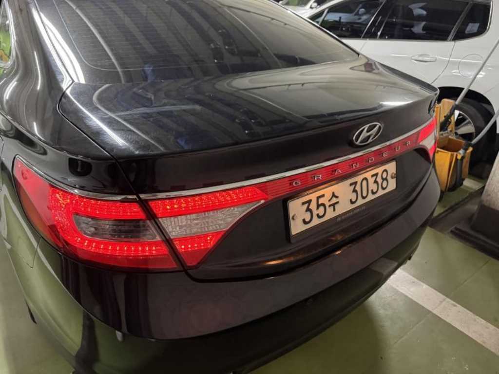 HYUNDAI Grandeur - Vista 4