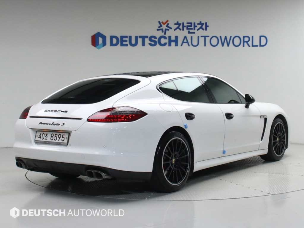 Porsche Panamera - Vista 2