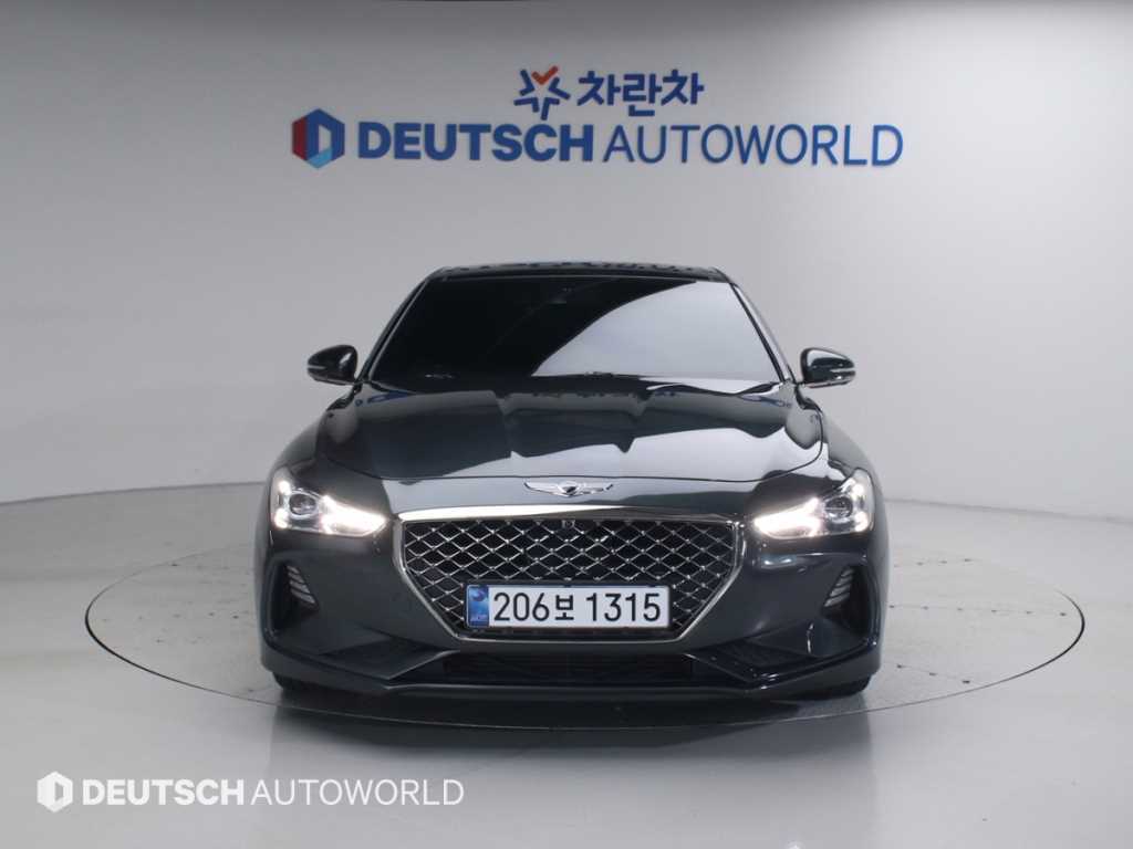 Genesis G70 - Vista 3