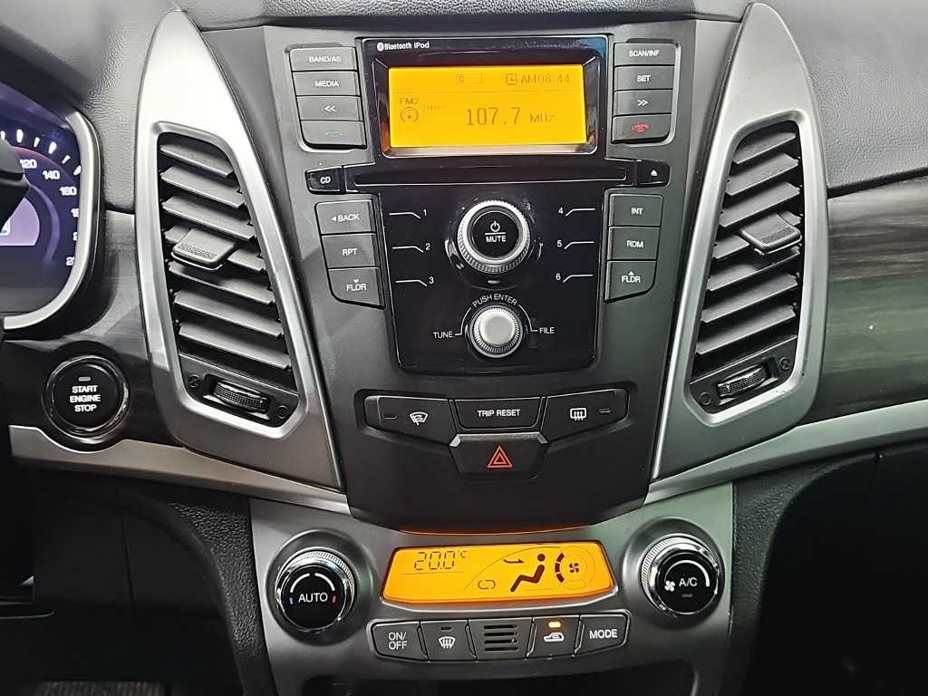 Ssangyong Korando - Vista 10