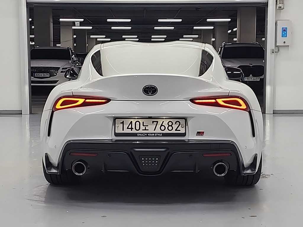 Toyota Supra - Vista 3