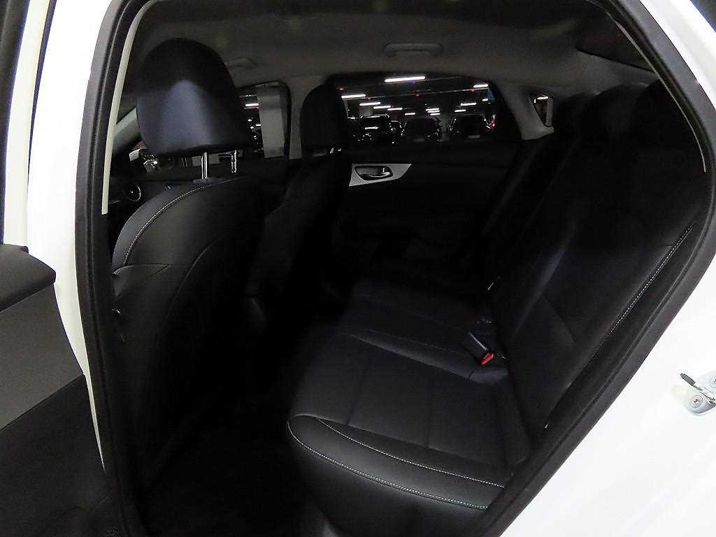 KIA K3 - Vista 7