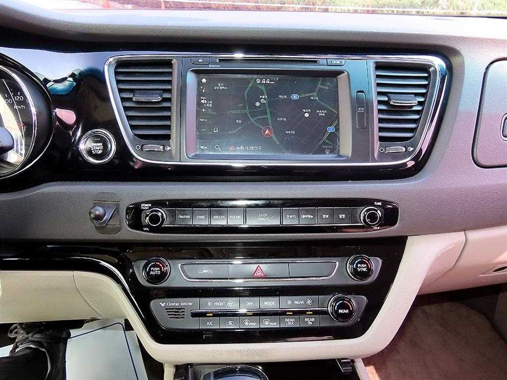 KIA Carnival 2016 - Importación desde Corea - HF Imports Iquique - Foto 14
