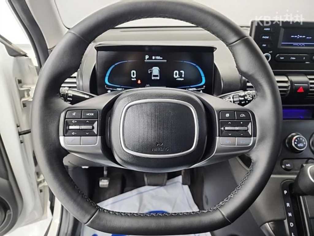 HYUNDAI Casper - Vista 10