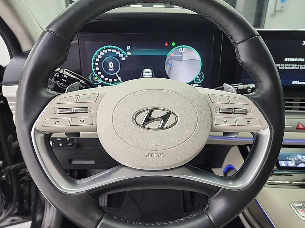 HYUNDAI Grandeur - Vista 9
