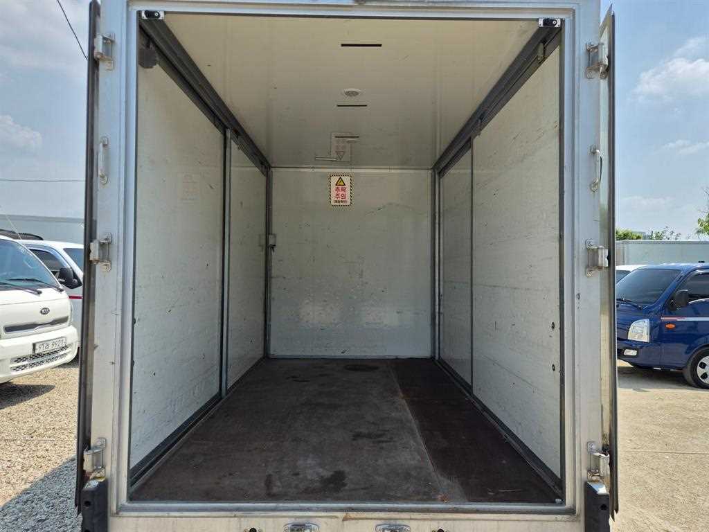 Small Truck Normal Box(High Deck) 2022 Blanco - Importación desde Corea - HF Imports Iquique - Foto 17