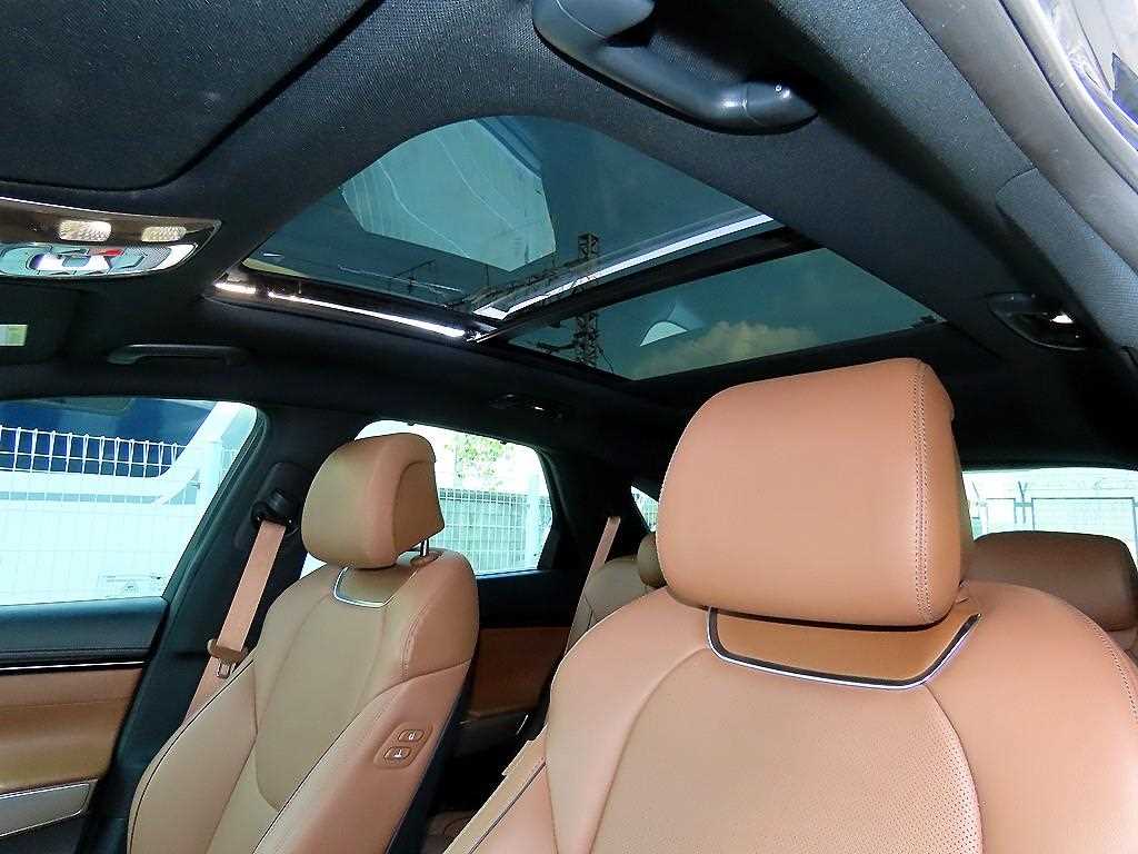 Genesis GV70 2022 Negro - Importación desde Corea - HF Imports Iquique - Foto 16