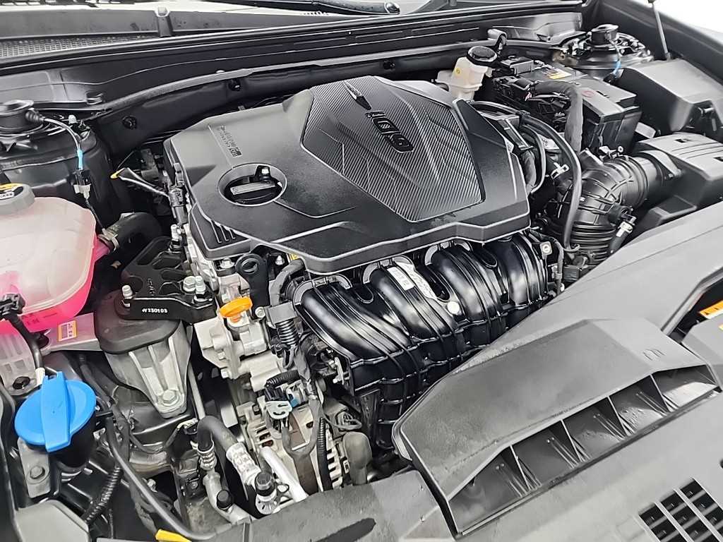 HYUNDAI Grandeur - Vista 5
