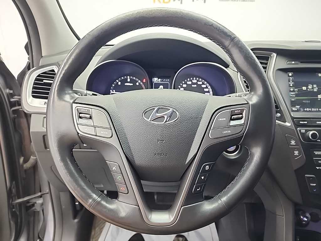 HYUNDAI Santa Fe - Vista 9