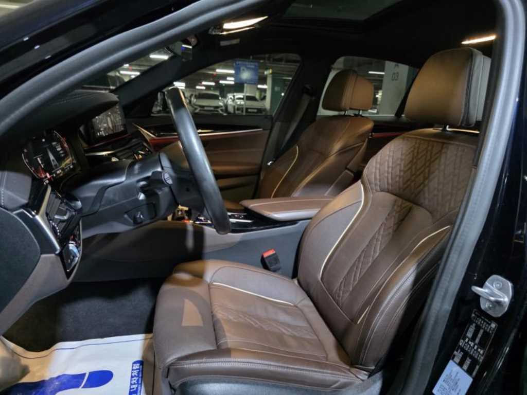 BMW 5 Series - Vista 7