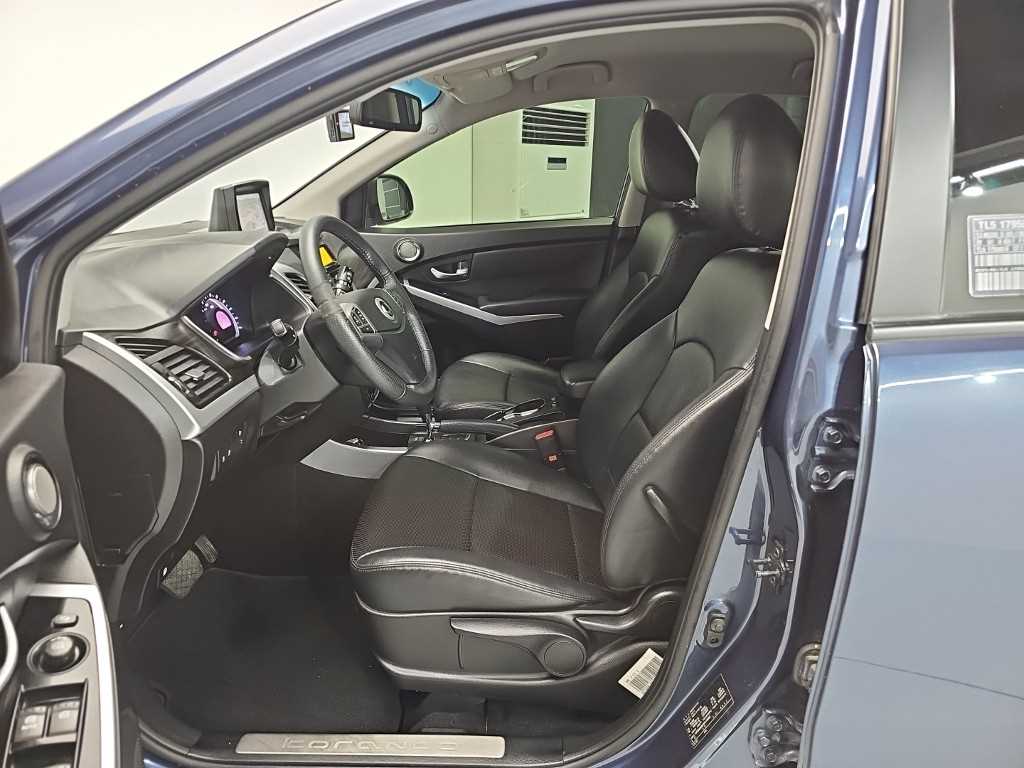 Ssangyong Korando - Vista 11