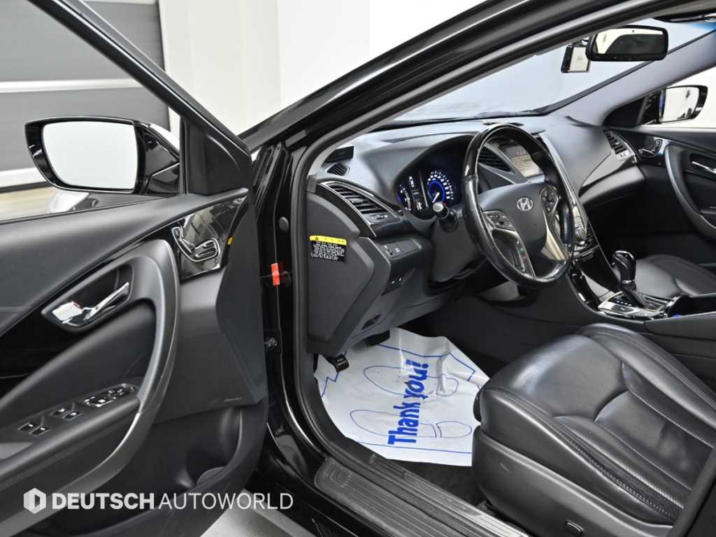 HYUNDAI Grandeur - Vista 11