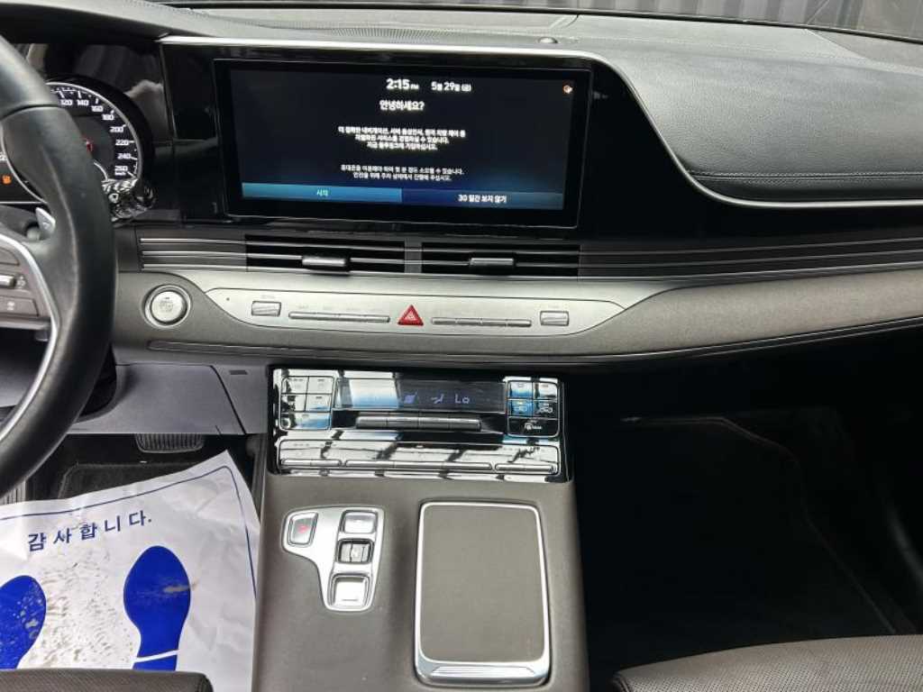 HYUNDAI Grandeur - Vista 12