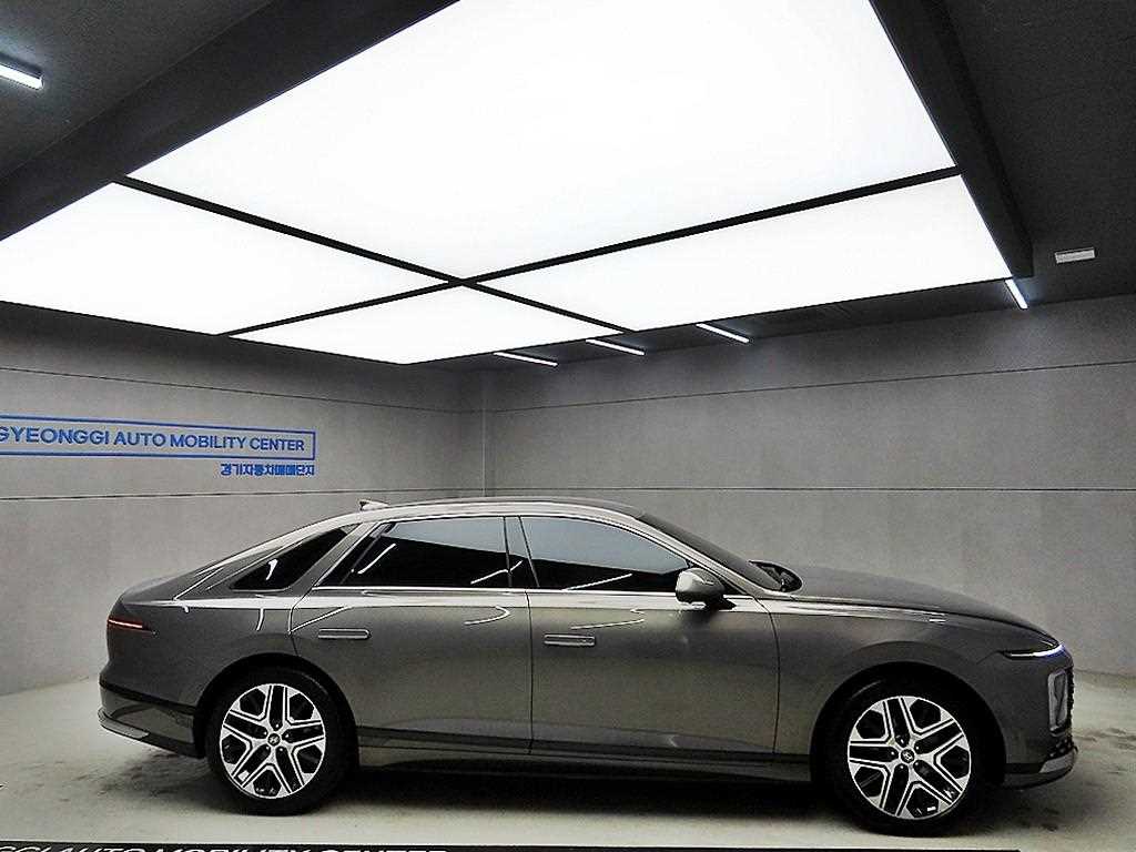 HYUNDAI Grandeur - Vista 2