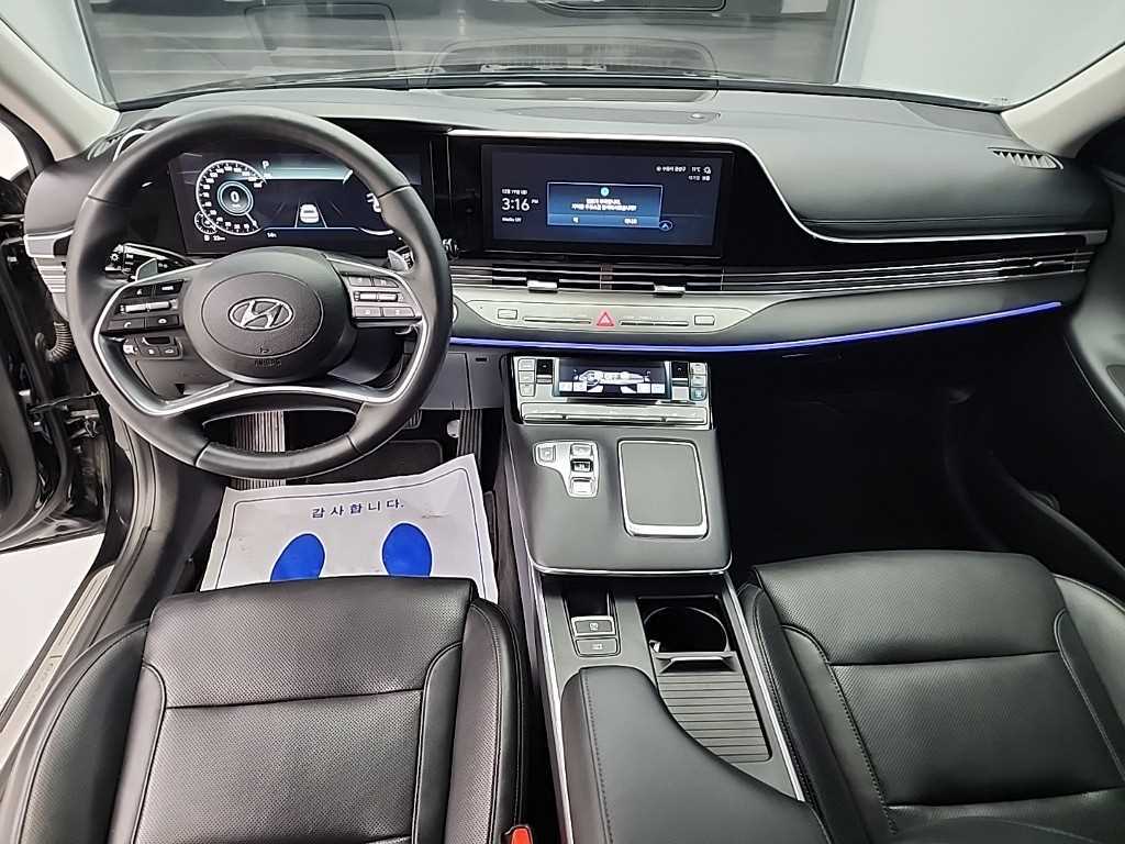 HYUNDAI Grandeur - Vista 7
