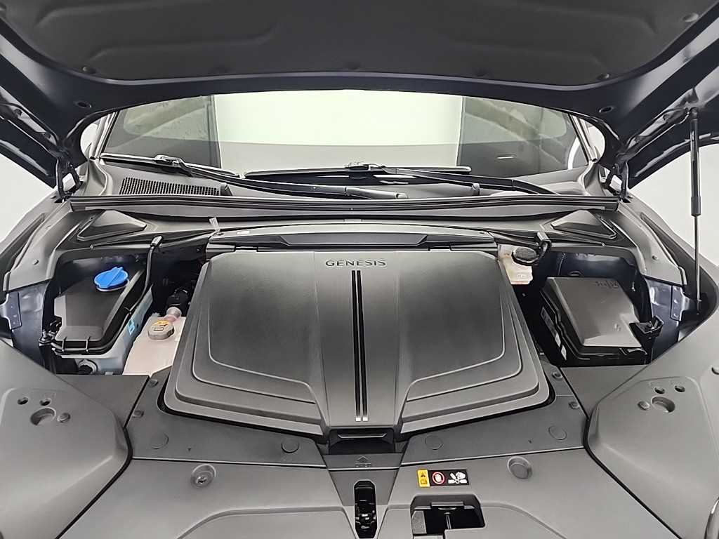 Genesis GV60 - Vista 5