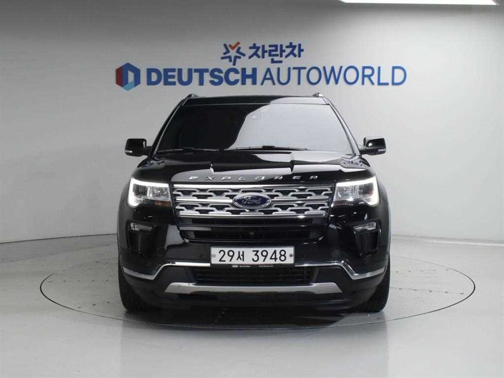 Ford Explorer - Vista 3