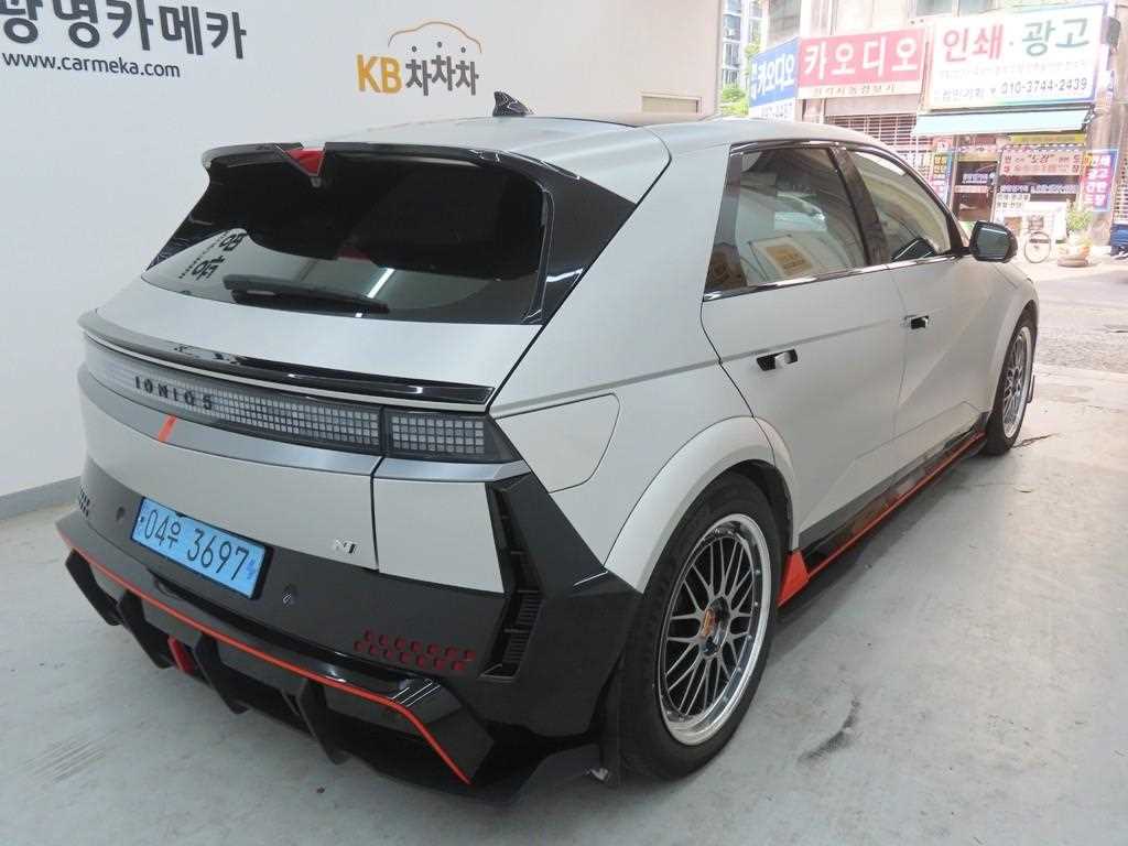 HYUNDAI Ioniq 5 - Vista 3