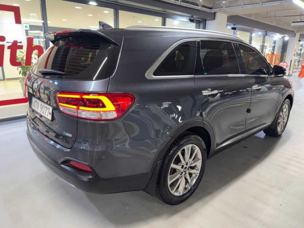 KIA Sorento - Vista 4