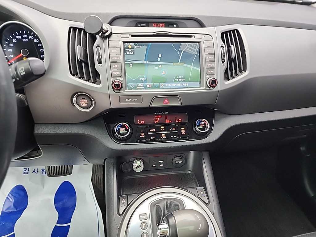 KIA Sportage - Vista 10