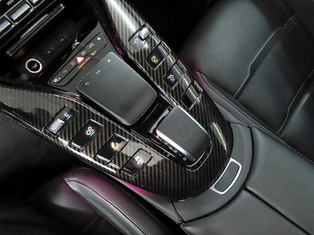 Mercedes Benz AMG GT - Vista 10