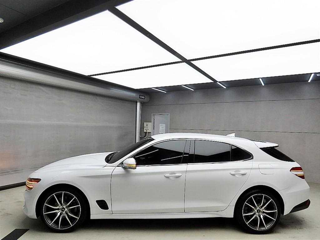 Genesis G70 - Vista 4
