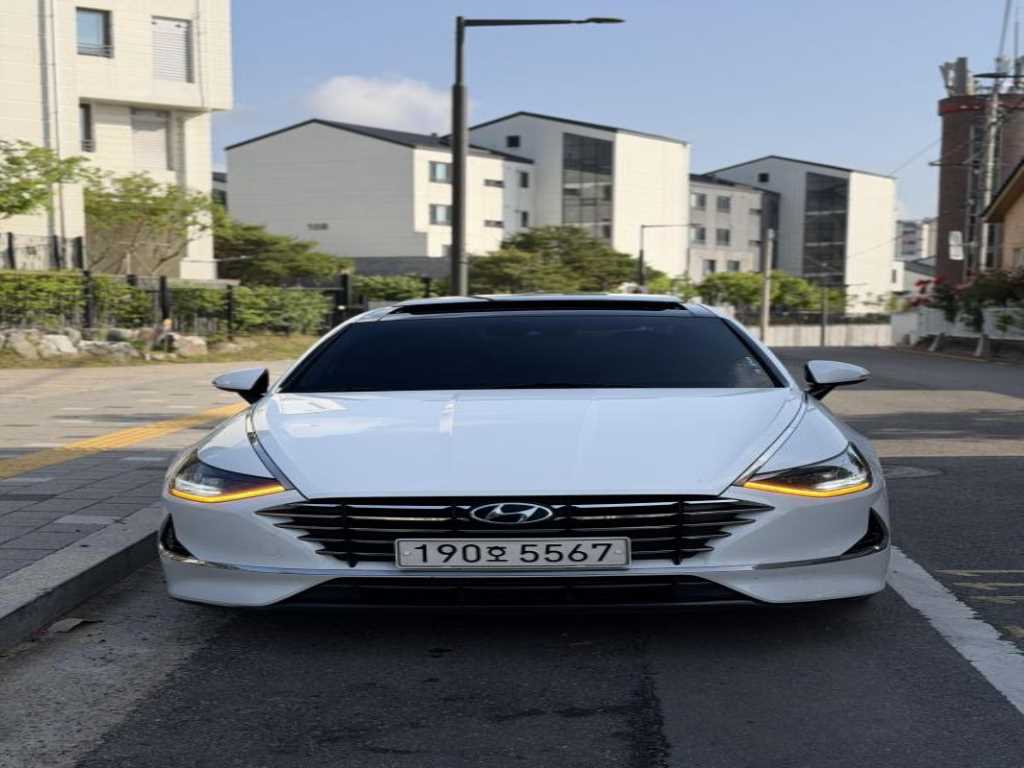 HYUNDAI Sonata - Vista 2