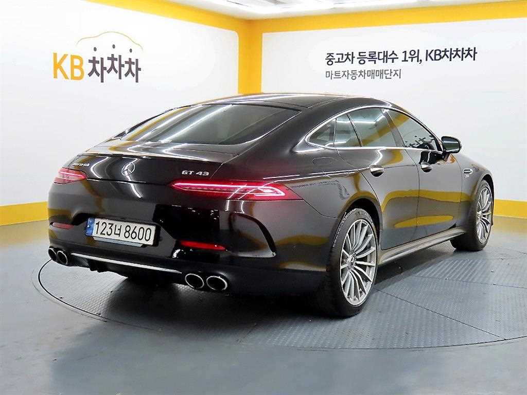 Mercedes Benz AMG GT - Vista 2