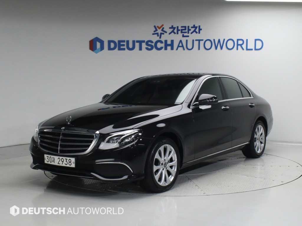 Mercedes Benz E class 2019 Negro - Importación desde Corea - HF Imports Iquique - Foto 1