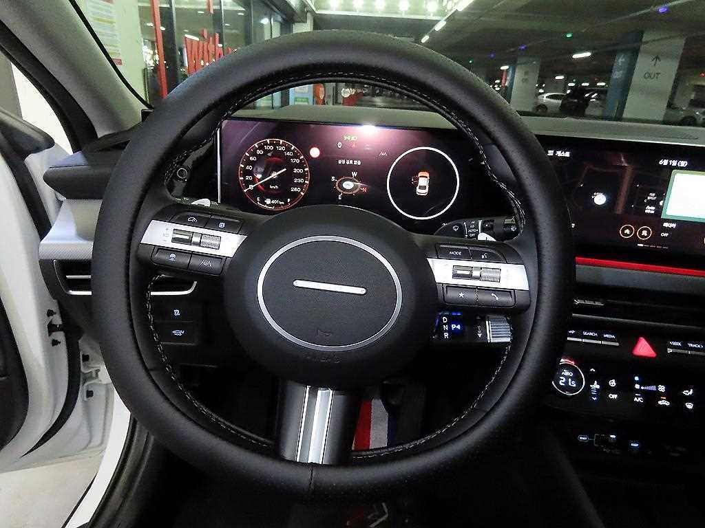 HYUNDAI Sonata - Vista 8