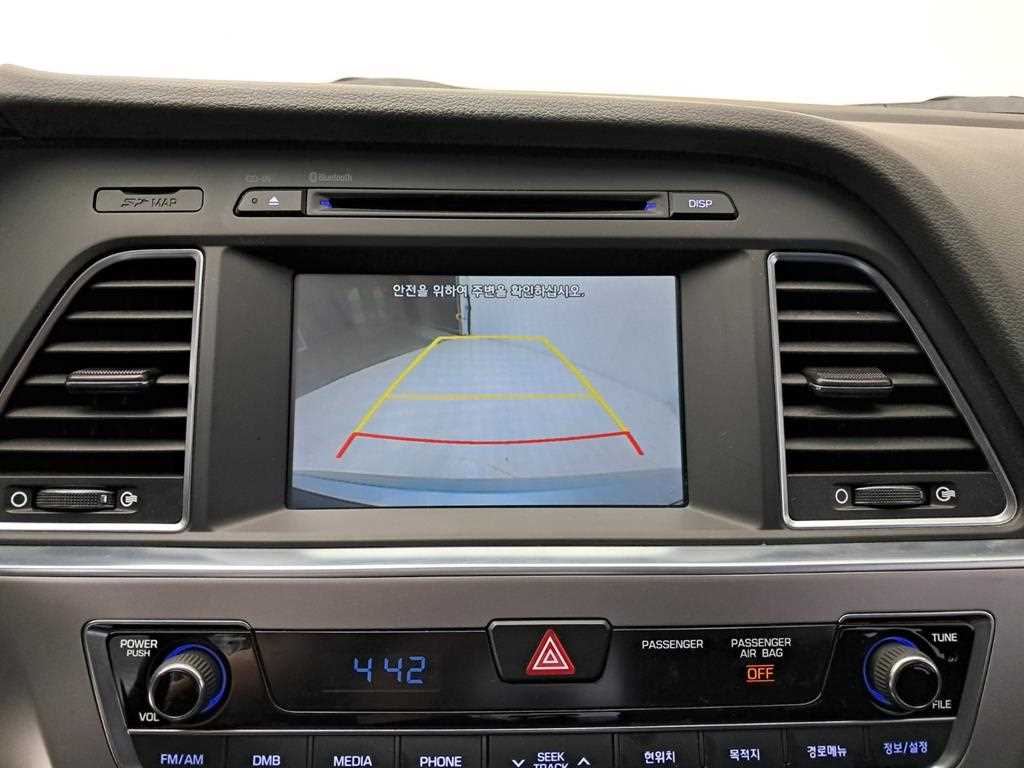 HYUNDAI Sonata - Vista 10