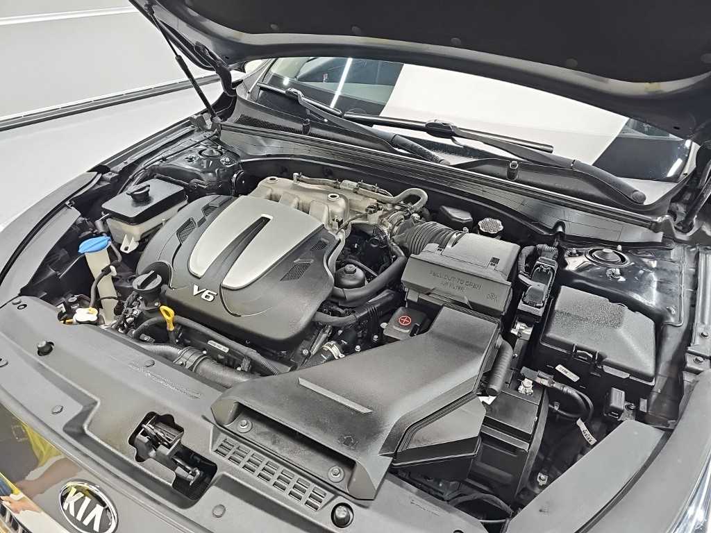 KIA K7 - Vista 5