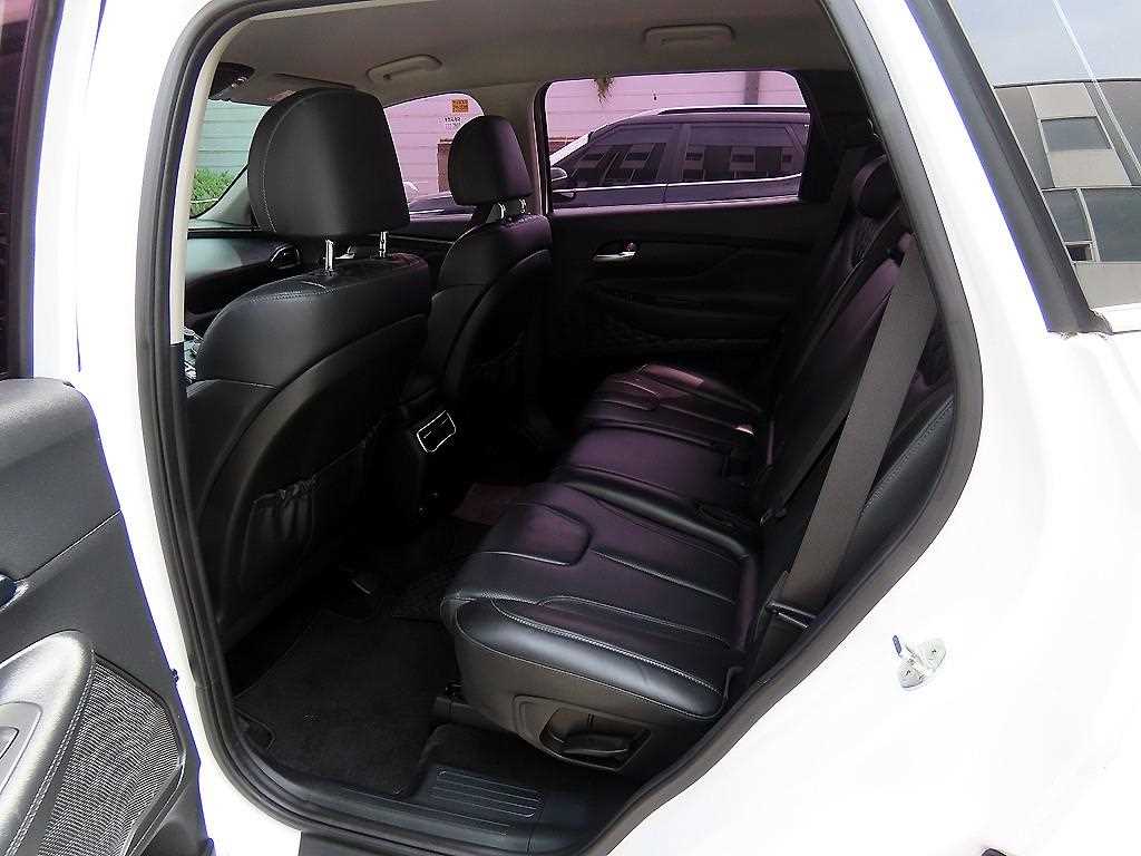 HYUNDAI Santa Fe - Vista 6