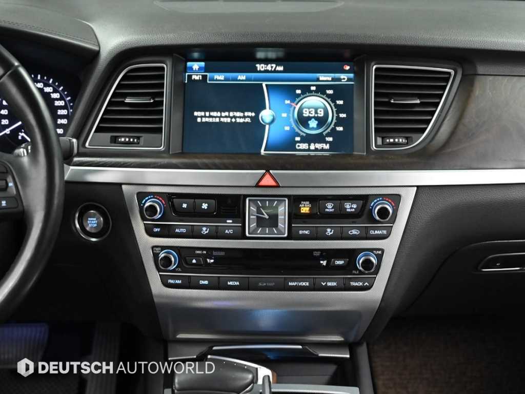 Genesis G80 - Vista 10
